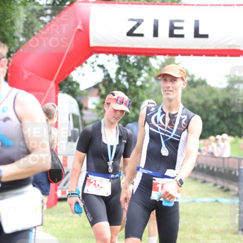 21.06.2026 - 29. Vierlanden-Triathlon Andreas Tolksdorf http://msf.ph/oto/9889988 21.06.2026 12:51:41 Ziel 665, 918, 921, 946, 665, 918, 921, 946 meine-sportfotos.de