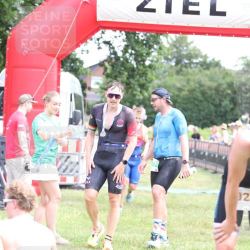 21.06.2026 - 29. Vierlanden-Triathlon Andreas Tolksdorf http://msf.ph/oto/9890012 21.06.2026 12:52:04 Ziel 677, 923, 954, 959, 963, 981, 677, 923, 954, 959, 963, 981 meine-sportfotos.de