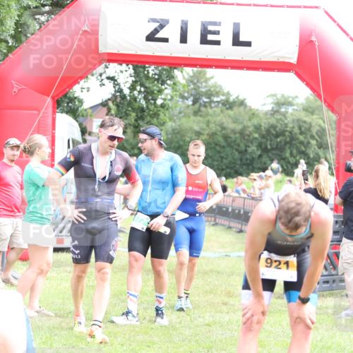 21.06.2026 - 29. Vierlanden-Triathlon Andreas Tolksdorf http://msf.ph/oto/9890015 21.06.2026 12:52:06 Ziel 923, 954, 959, 963, 981, 923, 954, 959, 963, 981 meine-sportfotos.de