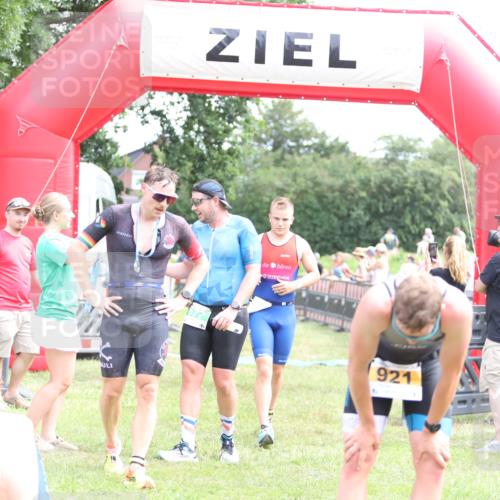 21.06.2026 - 29. Vierlanden-Triathlon Andreas Tolksdorf http://msf.ph/oto/9890016 21.06.2026 12:52:06 Ziel 923, 954, 959, 963, 981, 923, 954, 959, 963, 981 meine-sportfotos.de