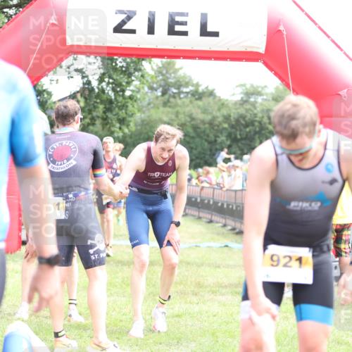 21.06.2026 - 29. Vierlanden-Triathlon Andreas Tolksdorf http://msf.ph/oto/9890028 21.06.2026 12:52:14 Ziel 917, 923, 950, 954, 963, 981, 917, 923, 950, 954, 963, 981 meine-sportfotos.de