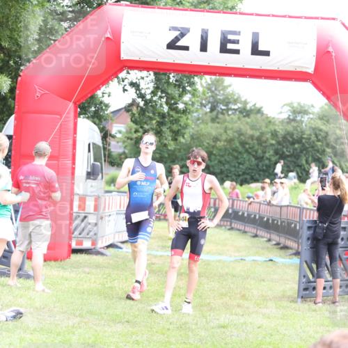 21.06.2026 - 29. Vierlanden-Triathlon Andreas Tolksdorf http://msf.ph/oto/9890063 21.06.2026 12:53:18 Ziel 915, 958, 962, 970, 971, 915, 958, 962, 970, 971 meine-sportfotos.de