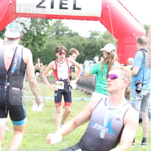 21.06.2026 - 29. Vierlanden-Triathlon Andreas Tolksdorf http://msf.ph/oto/9890068 21.06.2026 12:53:22 Ziel 21, 915, 958, 962, 970, 971, 21, 915, 958, 962, 970, 971 meine-sportfotos.de