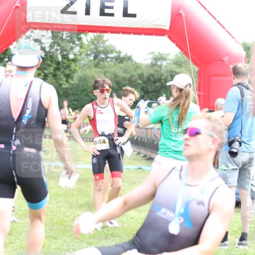 21.06.2026 - 29. Vierlanden-Triathlon Andreas Tolksdorf http://msf.ph/oto/9890069 21.06.2026 12:53:22 Ziel 21, 915, 958, 962, 970, 971, 21, 915, 958, 962, 970, 971 meine-sportfotos.de