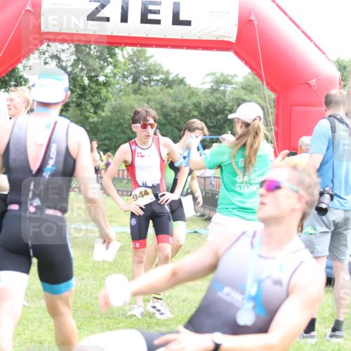 21.06.2026 - 29. Vierlanden-Triathlon Andreas Tolksdorf http://msf.ph/oto/9890070 21.06.2026 12:53:22 Ziel 21, 915, 958, 962, 970, 971, 21, 915, 958, 962, 970, 971 meine-sportfotos.de