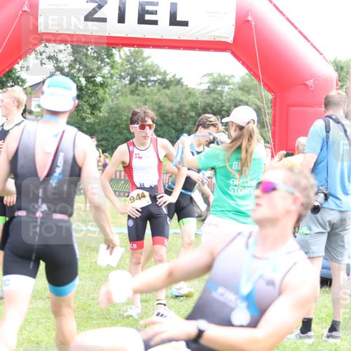 21.06.2026 - 29. Vierlanden-Triathlon Andreas Tolksdorf http://msf.ph/oto/9890071 21.06.2026 12:53:22 Ziel 21, 915, 958, 962, 970, 971, 21, 915, 958, 962, 970, 971 meine-sportfotos.de