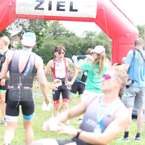 21.06.2026 - 29. Vierlanden-Triathlon Andreas Tolksdorf http://msf.ph/oto/9890072 21.06.2026 12:53:22 Ziel 21, 915, 958, 962, 970, 971, 21, 915, 958, 962, 970, 971 meine-sportfotos.de