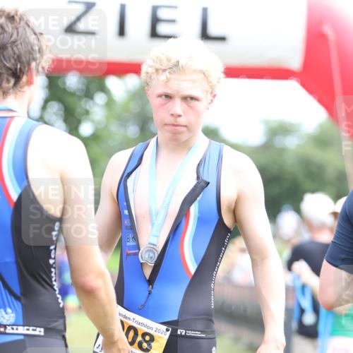 21.06.2026 - 29. Vierlanden-Triathlon Andreas Tolksdorf http://msf.ph/oto/9890136 21.06.2026 12:55:05 Ziel 719, 935, 948, 719, 935, 948 meine-sportfotos.de