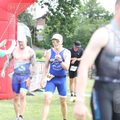 21.06.2026 - 29. Vierlanden-Triathlon Andreas Tolksdorf http://msf.ph/oto/9890141 21.06.2026 12:55:13 Ziel 68, 157, 719, 948, 974, 68, 157, 719, 948, 974 meine-sportfotos.de