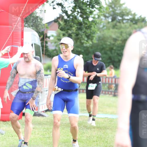 21.06.2026 - 29. Vierlanden-Triathlon Andreas Tolksdorf http://msf.ph/oto/9890143 21.06.2026 12:55:13 Ziel 68, 157, 719, 948, 974, 68, 157, 719, 948, 974 meine-sportfotos.de