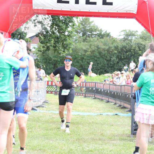 21.06.2026 - 29. Vierlanden-Triathlon Andreas Tolksdorf http://msf.ph/oto/9890148 21.06.2026 12:55:15 Ziel 68, 157, 719, 974, 68, 157, 719, 974 meine-sportfotos.de