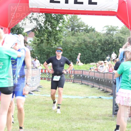 21.06.2026 - 29. Vierlanden-Triathlon Andreas Tolksdorf http://msf.ph/oto/9890149 21.06.2026 12:55:16 Ziel 68, 157, 296, 719, 974, 68, 157, 296, 719, 974 meine-sportfotos.de