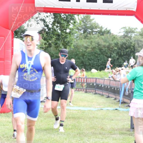 21.06.2026 - 29. Vierlanden-Triathlon Andreas Tolksdorf http://msf.ph/oto/9890158 21.06.2026 12:55:17 Ziel 68, 157, 296, 719, 974, 68, 157, 296, 719, 974 meine-sportfotos.de