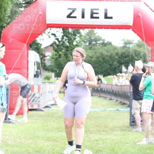 21.06.2026 - 29. Vierlanden-Triathlon Andreas Tolksdorf http://msf.ph/oto/9890177 21.06.2026 12:55:40 Ziel 939, 969, 939, 969 meine-sportfotos.de
