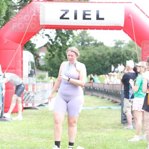 21.06.2026 - 29. Vierlanden-Triathlon Andreas Tolksdorf http://msf.ph/oto/9890181 21.06.2026 12:55:40 Ziel 939, 969, 939, 969 meine-sportfotos.de