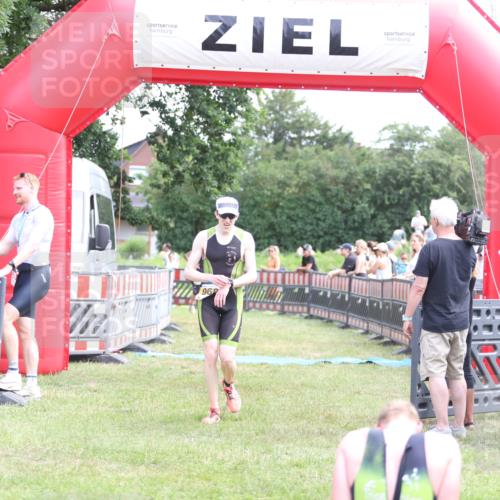 21.06.2026 - 29. Vierlanden-Triathlon Andreas Tolksdorf http://msf.ph/oto/9890217 21.06.2026 12:56:34 Ziel 940, 952, 968, 940, 952, 968 meine-sportfotos.de