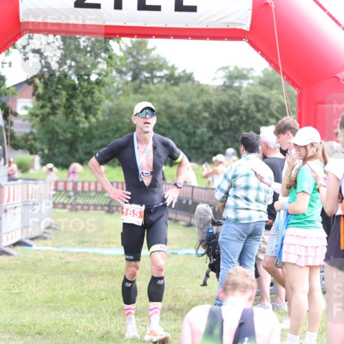 21.06.2026 - 29. Vierlanden-Triathlon Andreas Tolksdorf http://msf.ph/oto/9890239 21.06.2026 12:57:02 Ziel 949, 953, 965, 949, 953, 965 meine-sportfotos.de