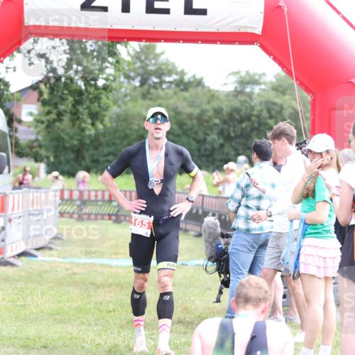 21.06.2026 - 29. Vierlanden-Triathlon Andreas Tolksdorf http://msf.ph/oto/9890243 21.06.2026 12:57:02 Ziel 949, 953, 965, 949, 953, 965 meine-sportfotos.de