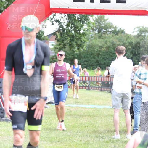 21.06.2026 - 29. Vierlanden-Triathlon Andreas Tolksdorf http://msf.ph/oto/9890252 21.06.2026 12:57:08 Ziel 14, 925, 929, 949, 953, 965, 980, 14, 925, 929, 949, 953, 965, 980 meine-sportfotos.de
