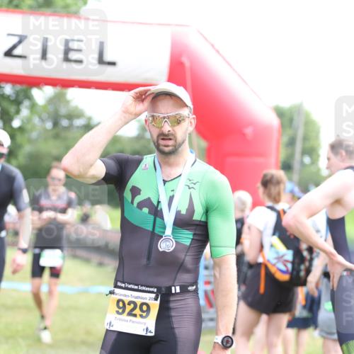 21.06.2026 - 29. Vierlanden-Triathlon Andreas Tolksdorf http://msf.ph/oto/9890267 21.06.2026 12:57:27 Ziel 88, 721, 973, 88, 721, 973 meine-sportfotos.de