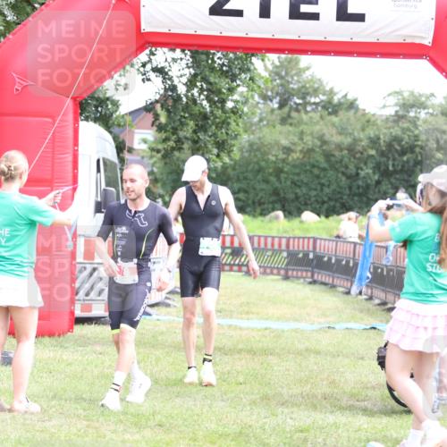 21.06.2026 - 29. Vierlanden-Triathlon Andreas Tolksdorf http://msf.ph/oto/9890288 21.06.2026 12:57:49 Ziel 78, 106, 706, 945, 78, 106, 706, 945 meine-sportfotos.de