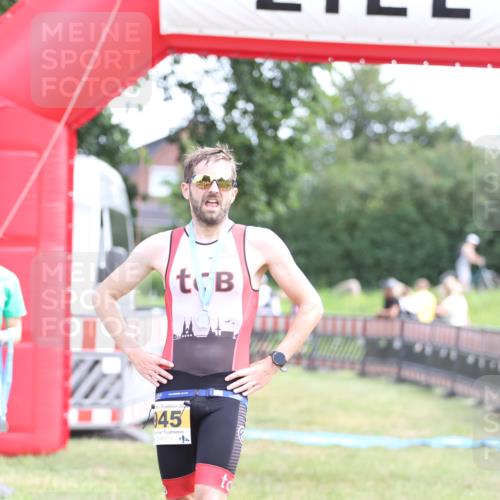 21.06.2026 - 29. Vierlanden-Triathlon Andreas Tolksdorf http://msf.ph/oto/9890295 21.06.2026 12:58:07 Ziel  meine-sportfotos.de