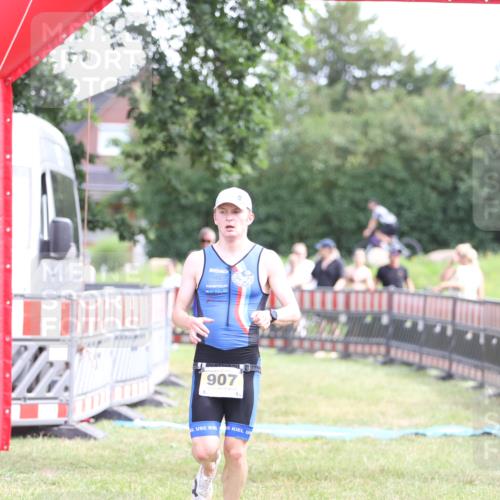 21.06.2026 - 29. Vierlanden-Triathlon Andreas Tolksdorf http://msf.ph/oto/9890310 21.06.2026 12:58:26 Ziel 907, 932, 907, 932 meine-sportfotos.de