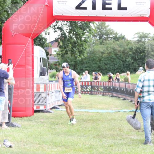 21.06.2026 - 29. Vierlanden-Triathlon Andreas Tolksdorf http://msf.ph/oto/9890319 21.06.2026 12:58:53 Ziel 936, 947, 936, 947 meine-sportfotos.de