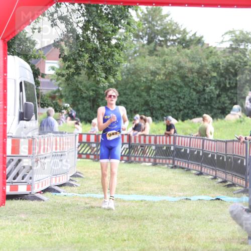 21.06.2026 - 29. Vierlanden-Triathlon Andreas Tolksdorf http://msf.ph/oto/9890335 21.06.2026 12:58:58 Ziel 196, 947, 196, 947 meine-sportfotos.de