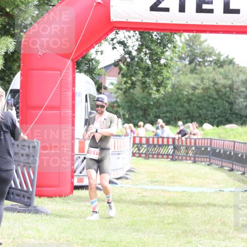 21.06.2026 - 29. Vierlanden-Triathlon Andreas Tolksdorf http://msf.ph/oto/9890459 21.06.2026 13:01:51 Ziel 161, 161 meine-sportfotos.de