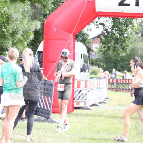 21.06.2026 - 29. Vierlanden-Triathlon Andreas Tolksdorf http://msf.ph/oto/9890463 21.06.2026 13:01:52 Ziel 161, 161 meine-sportfotos.de