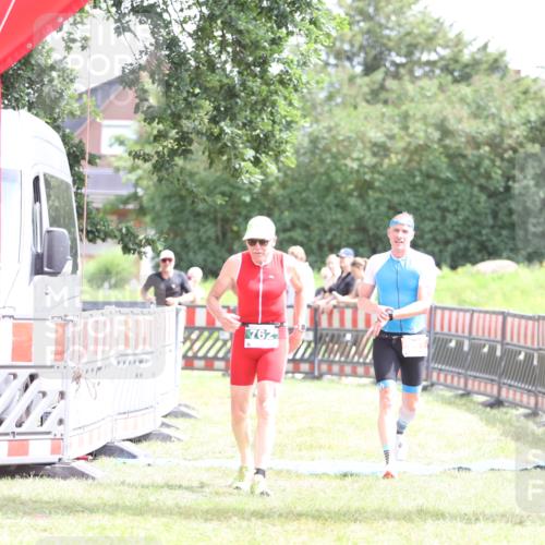21.06.2026 - 29. Vierlanden-Triathlon Andreas Tolksdorf http://msf.ph/oto/9890487 21.06.2026 13:02:34 Ziel 35, 141, 757, 762, 35, 141, 757, 762 meine-sportfotos.de