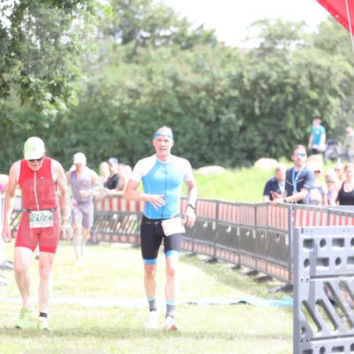 21.06.2026 - 29. Vierlanden-Triathlon Andreas Tolksdorf http://msf.ph/oto/9890491 21.06.2026 13:02:35 Ziel 35, 141, 757, 762, 35, 141, 757, 762 meine-sportfotos.de