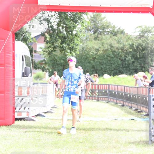 21.06.2026 - 29. Vierlanden-Triathlon Andreas Tolksdorf http://msf.ph/oto/9890530 21.06.2026 13:03:30 Ziel 139, 199, 728, 787, 979, 139, 199, 728, 787, 979 meine-sportfotos.de