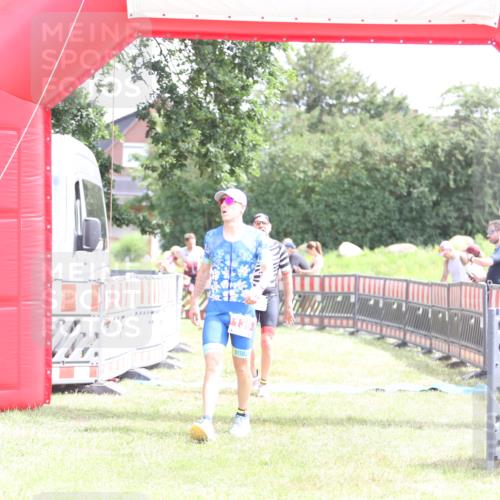 21.06.2026 - 29. Vierlanden-Triathlon Andreas Tolksdorf http://msf.ph/oto/9890531 21.06.2026 13:03:30 Ziel 139, 199, 728, 787, 979, 139, 199, 728, 787, 979 meine-sportfotos.de