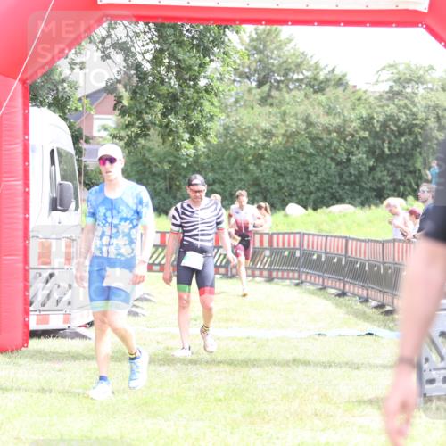 21.06.2026 - 29. Vierlanden-Triathlon Andreas Tolksdorf http://msf.ph/oto/9890537 21.06.2026 13:03:31 Ziel 139, 199, 728, 787, 979, 139, 199, 728, 787, 979 meine-sportfotos.de