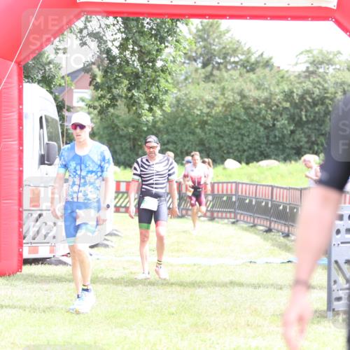 21.06.2026 - 29. Vierlanden-Triathlon Andreas Tolksdorf http://msf.ph/oto/9890539 21.06.2026 13:03:32 Ziel 139, 199, 728, 787, 979, 139, 199, 728, 787, 979 meine-sportfotos.de