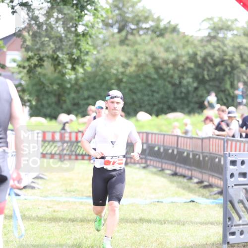 21.06.2026 - 29. Vierlanden-Triathlon Andreas Tolksdorf http://msf.ph/oto/9890609 21.06.2026 13:05:53 Ziel 72, 838, 72, 838 meine-sportfotos.de