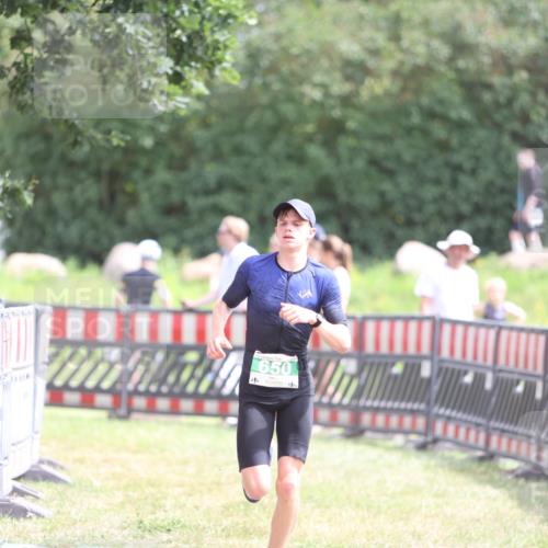 21.06.2026 - 29. Vierlanden-Triathlon Andreas Tolksdorf http://msf.ph/oto/9890631 21.06.2026 13:06:21 Ziel 642, 650, 642, 650 meine-sportfotos.de