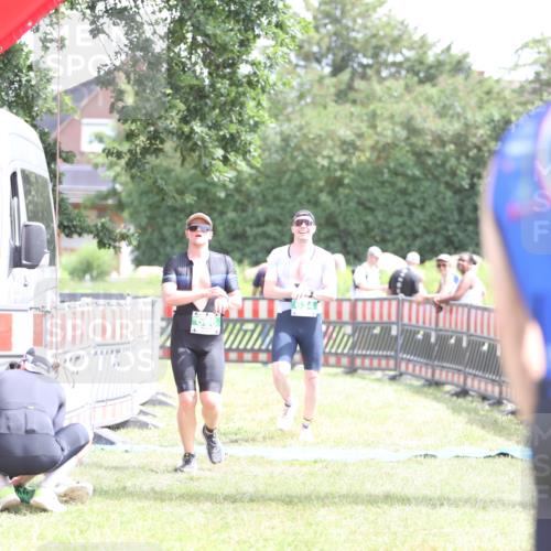 21.06.2026 - 29. Vierlanden-Triathlon Andreas Tolksdorf http://msf.ph/oto/9890675 21.06.2026 13:07:51 Ziel 634, 668, 634, 668 meine-sportfotos.de