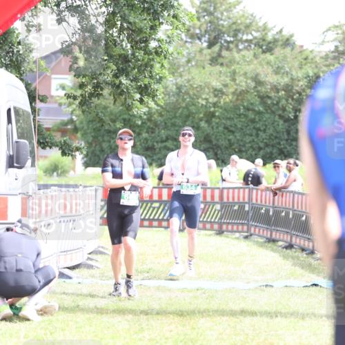 21.06.2026 - 29. Vierlanden-Triathlon Andreas Tolksdorf http://msf.ph/oto/9890676 21.06.2026 13:07:51 Ziel 634, 668, 634, 668 meine-sportfotos.de