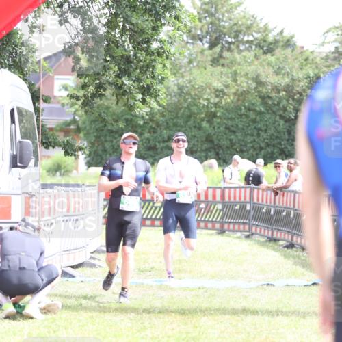 21.06.2026 - 29. Vierlanden-Triathlon Andreas Tolksdorf http://msf.ph/oto/9890680 21.06.2026 13:07:51 Ziel 634, 668, 634, 668 meine-sportfotos.de