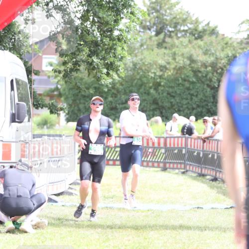 21.06.2026 - 29. Vierlanden-Triathlon Andreas Tolksdorf http://msf.ph/oto/9890682 21.06.2026 13:07:51 Ziel 634, 668, 634, 668 meine-sportfotos.de