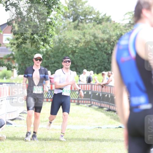 21.06.2026 - 29. Vierlanden-Triathlon Andreas Tolksdorf http://msf.ph/oto/9890684 21.06.2026 13:07:52 Ziel 634, 668, 634, 668 meine-sportfotos.de
