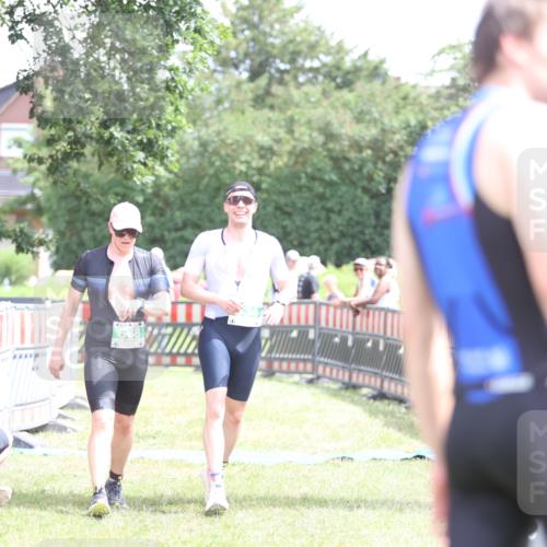21.06.2026 - 29. Vierlanden-Triathlon Andreas Tolksdorf http://msf.ph/oto/9890687 21.06.2026 13:07:52 Ziel 634, 668, 634, 668 meine-sportfotos.de