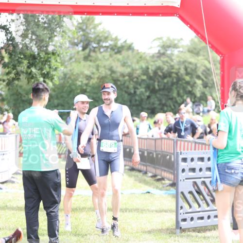 21.06.2026 - 29. Vierlanden-Triathlon Andreas Tolksdorf http://msf.ph/oto/9890725 21.06.2026 13:08:29 Ziel 147, 695, 147, 695 meine-sportfotos.de