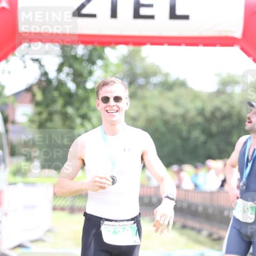 21.06.2026 - 29. Vierlanden-Triathlon Andreas Tolksdorf http://msf.ph/oto/9890751 21.06.2026 13:08:50 Ziel 173, 712, 726, 173, 712, 726 meine-sportfotos.de
