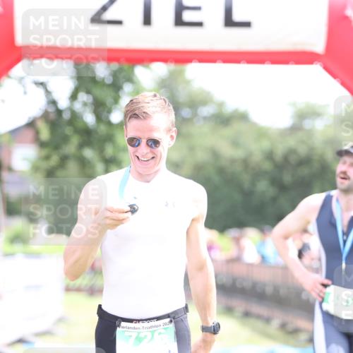 21.06.2026 - 29. Vierlanden-Triathlon Andreas Tolksdorf http://msf.ph/oto/9890761 21.06.2026 13:08:51 Ziel 173, 712, 173, 712 meine-sportfotos.de