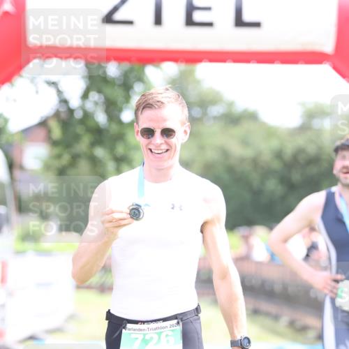 21.06.2026 - 29. Vierlanden-Triathlon Andreas Tolksdorf http://msf.ph/oto/9890763 21.06.2026 13:08:51 Ziel 173, 712, 173, 712 meine-sportfotos.de