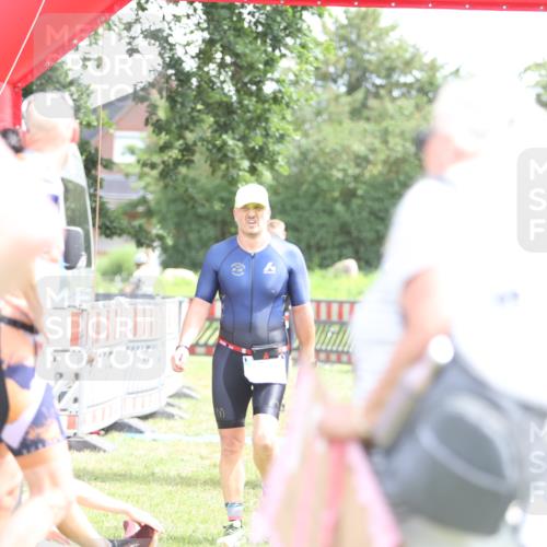 21.06.2026 - 29. Vierlanden-Triathlon Andreas Tolksdorf http://msf.ph/oto/9890766 21.06.2026 13:08:56 Ziel 173, 712, 173, 712 meine-sportfotos.de